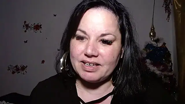 andreea2011 online show from 10/06/25, 07:44