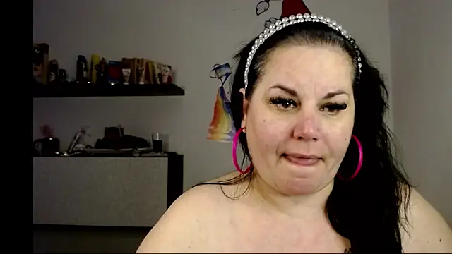 andreea2011 online show from 12/17/25, 07:20