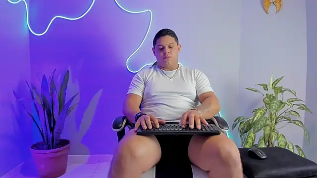 Maximus Steel online show from 10/03/25, 11:07