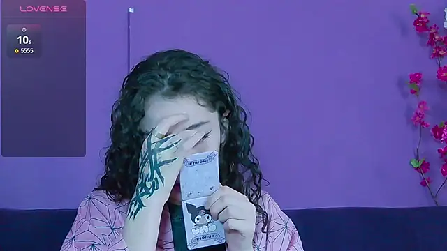 Snapshot of RavennMoonn chatting on 09/16/25, 07:59 RavennMoonn online show from 09/16/25, 07:59