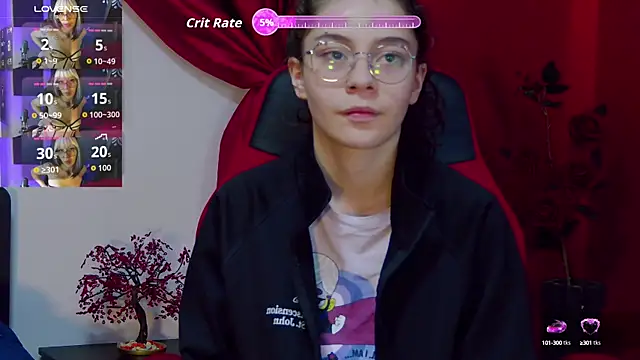 Snapshot of RavennMoonn chatting on 10/05/25, 01:31 RavennMoonn online show from 10/05/25, 01:31