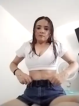 Snapshot of Cami_Konor chatting on 10/07/25, 07:55 Cami Konor online show from 10/07/25, 07:55