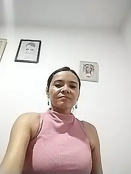 Snapshot of Cami_Konor chatting on 10/13/25, 09:26 Cami Konor online show from 10/13/25, 09:26