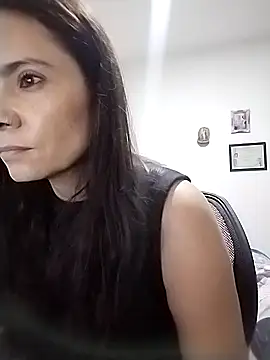 Snapshot of Cami_Konor chatting on 10/16/25, 06:09 Cami Konor online show from 10/16/25, 06:09