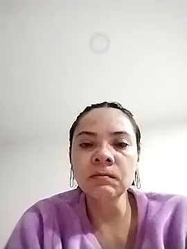 Snapshot of Cami_Konor chatting on 11/21/25, 04:22 Cami Konor online show from 11/21/25, 04:22