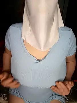 Lamia Queen  online show from 01/15/26, 08:52