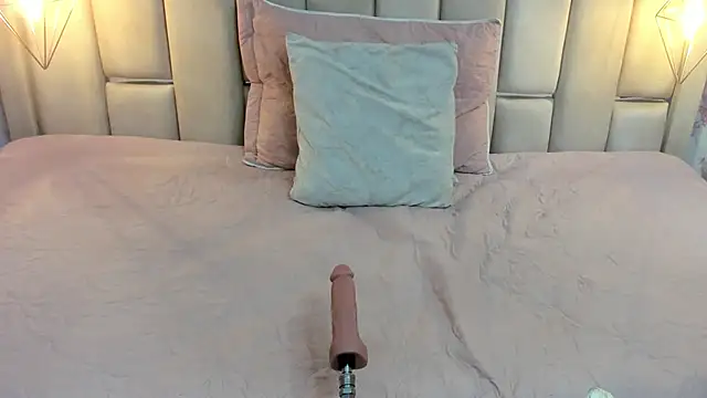 ALYANNA HOT  online show from 10/30/25, 12:28