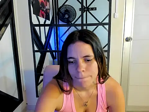 maira tf online show from 11/30/25, 04:16