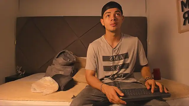 andrew colleman online show from 09/11/25, 02:44