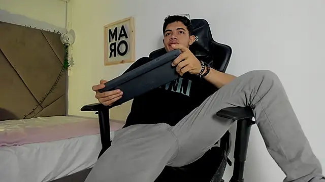 andrew colleman online show from 12/22/25, 07:33