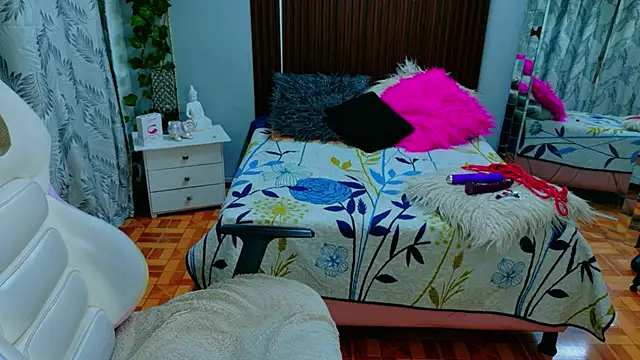 kataleya 29 online show from 05/20/26, 08:26