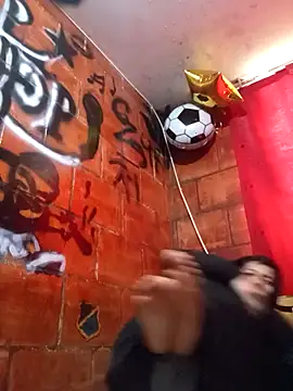 Snapshot of alexandercruz chatting on 02/17/26, 05:52 alexandercruz online show from 02/17/26, 05:52