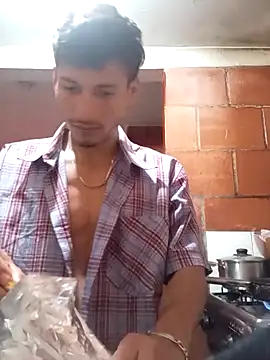 Snapshot of alexandercruz chatting on 02/18/26, 08:16 alexandercruz online show from 02/18/26, 08:16