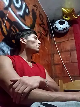 Snapshot of alexandercruz chatting on 02/24/26, 01:58 alexandercruz online show from 02/24/26, 01:58