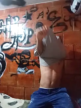 Snapshot of alexandercruz chatting on 02/27/26, 04:34 alexandercruz online show from 02/27/26, 04:34