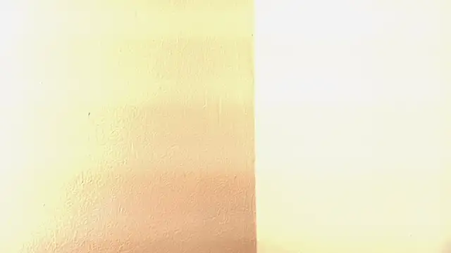 zarah andrew   online show from 10/10/25, 12:04