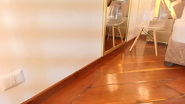 zarah andrew   online show from 10/15/25, 12:05