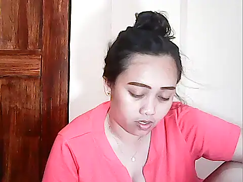 Snapshot of Pinay_Chubby20 chatting on 04/24/26, 12:40 Pinay Chubby20 online show from 04/24/26, 12:40