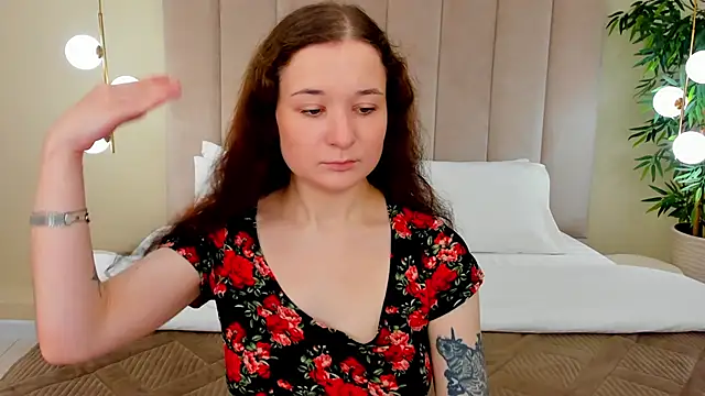 NancyJonson online show from 09/11/25, 03:39