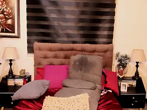 UrnextDoorTS online show from 03/16/26, 05:44