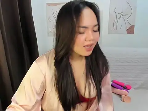 expnsivecandy online show from 11/04/25, 03:22