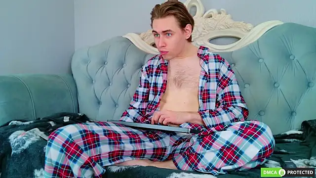 WilliamDyson online show from 04/13/26, 03:12