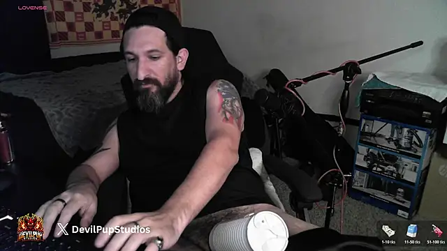 DevilPup75  online show from 02/15/26, 07:51