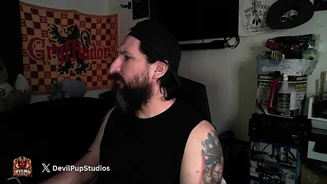 DevilPup75  online show from 03/31/26, 06:14