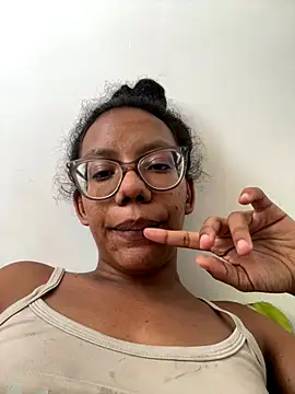 Valen1800 online show from 12/04/25, 06:49