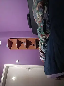 Thoma9034 online show from 11/11/25, 09:48