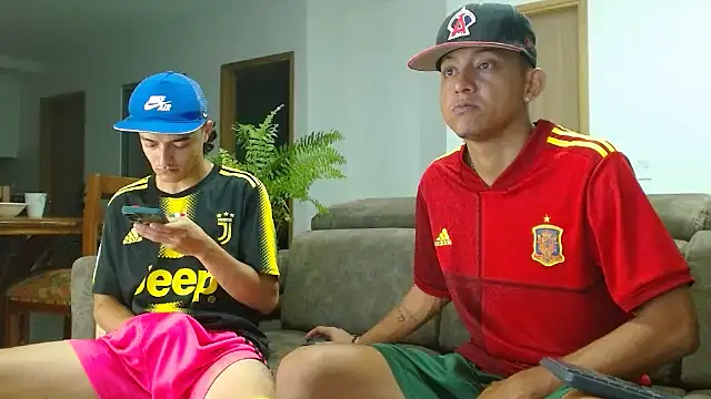 skinny23cm online show from 12/18/24, 09:47