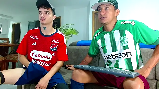 skinny23cm online show from 02/04/25, 09:28