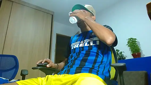 skinny23cm online show from 09/16/25, 10:27