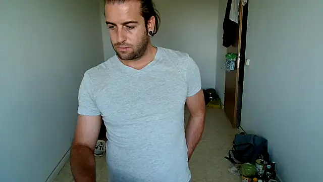 Snapshot of hei_69 chatting on 09/12/25, 12:38 hei 69 online show from 09/12/25, 12:38