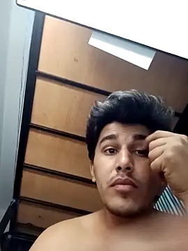 HarryChoudhary21 online show from 04/17/26, 07:28