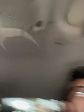 Dwizzlerperizzlee online show from 04/19/26, 06:32