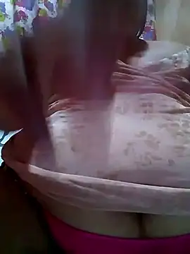 Snapshot of Huge_mama69 chatting on 10/14/25, 11:05 Huge mama69 online show from 10/14/25, 11:05