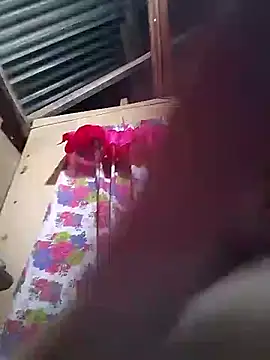 Snapshot of Huge_mama69 chatting on 10/23/25, 03:28 Huge mama69 online show from 10/23/25, 03:28