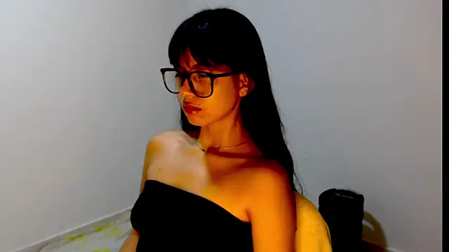 meganmiauu online show from 05/03/26, 03:07