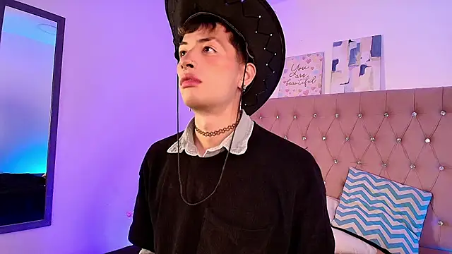 OzorioDany online show from 12/19/25, 06:53