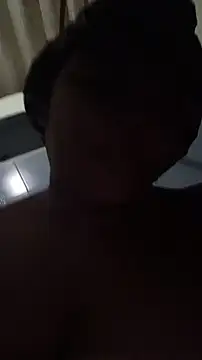EmilyDuran  online show from 07/11/26, 11:50
