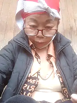 VangLe73 online show from 11/13/25, 03:49