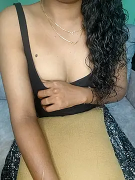 Tamilpallavi online show from 10/11/25, 01:27