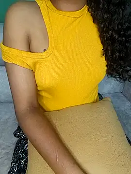 Tamilpallavi online show from 10/14/25, 04:08