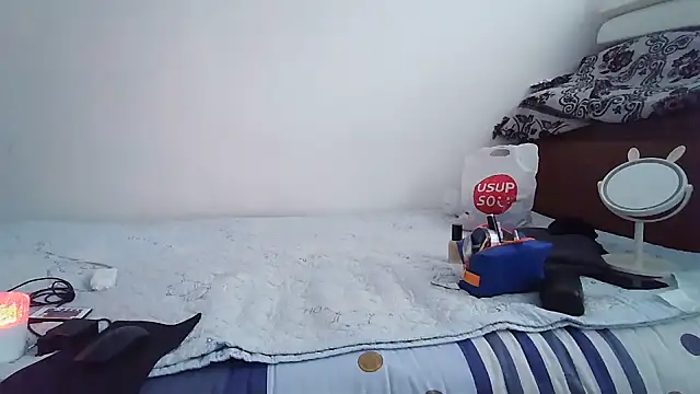 Snapshot of sakuradelreina chatting on 09/27/25, 03:11 sakuradelreina online show from 09/27/25, 03:11