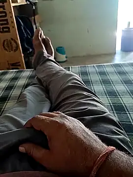 hard boy9455 online show from 04/21/26, 06:20