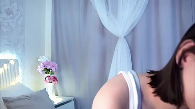 FalineBeacher online show from 04/17/26, 02:36