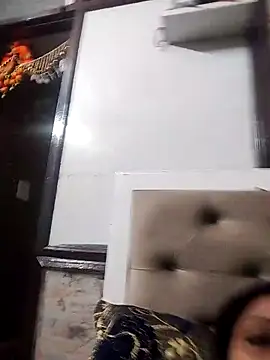 Soniya Roy online show from 10/23/25, 02:49