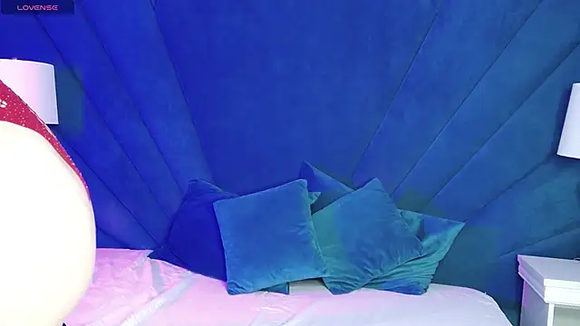 Evelisse online show from 12/02/25, 05:13