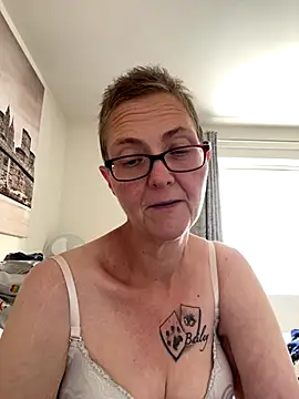 Curvy-Jinx online show from 09/15/25, 07:19